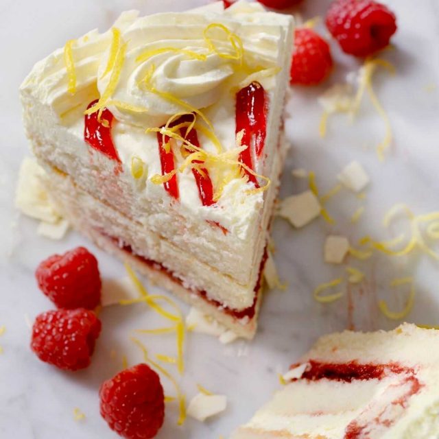 10 Popular Wedding Cake Flavors and Fillings for Summer - Charmy Now